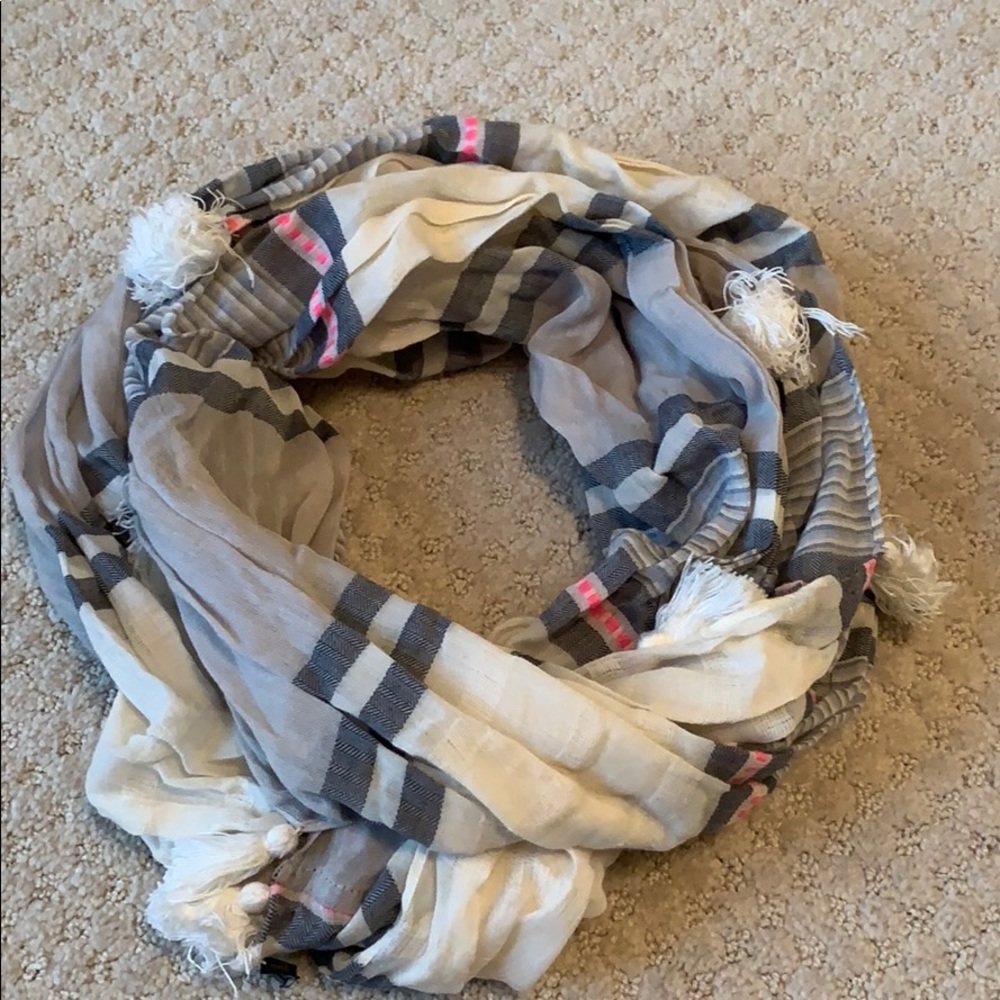 Stella & Dot Infinity Scarf